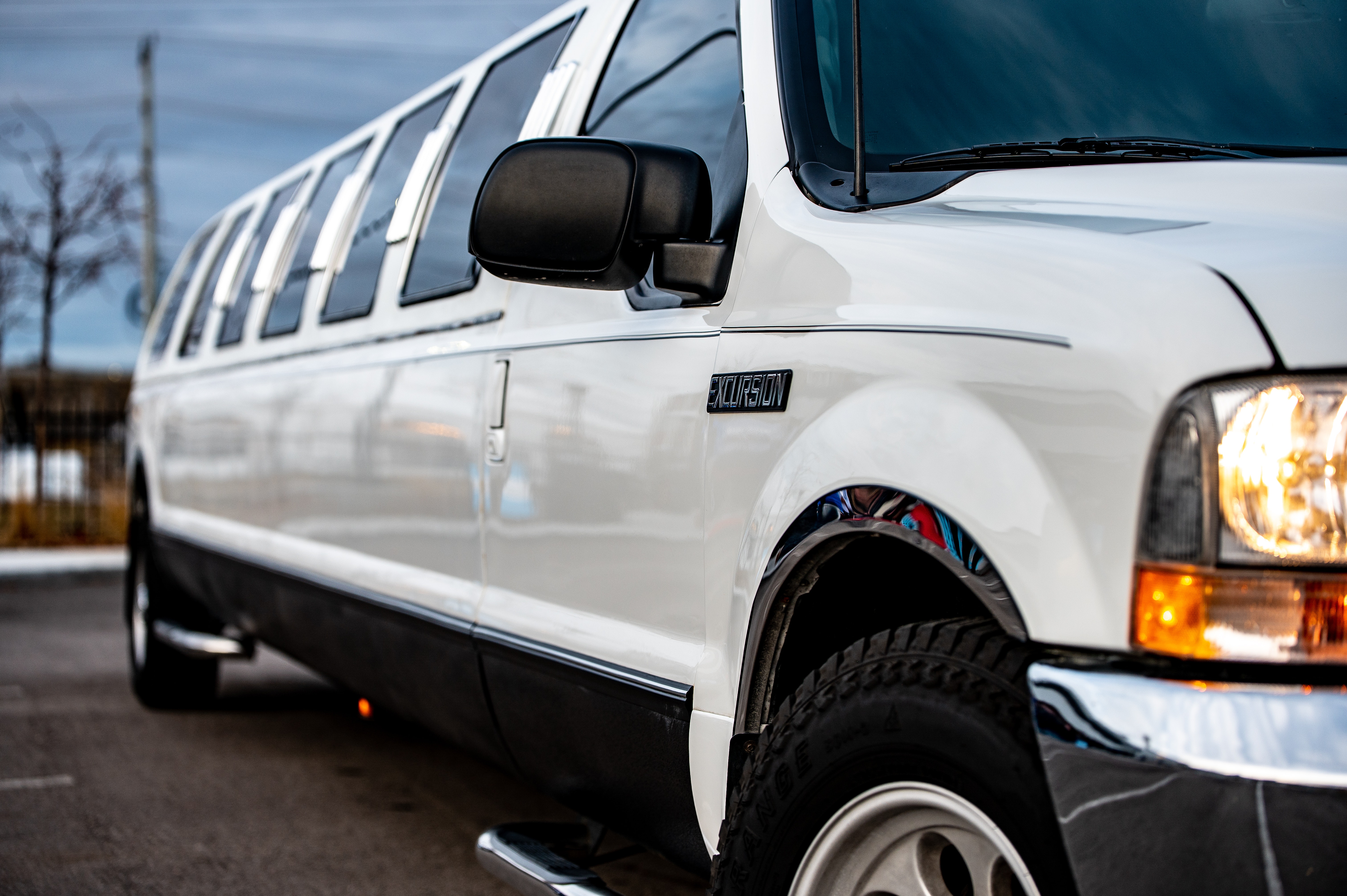 Limousine bus rental Green Bay